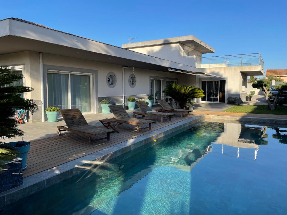 Suite indépendante standing, terrasse arborée et parking privé discret dans villa contemporaine avec piscine. La Valette-du-Var Extérieur photo